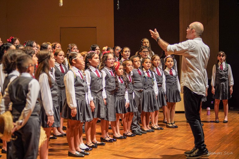 Coro Infantil da Paraíba sob regência do maestro João Alberto Gurgel