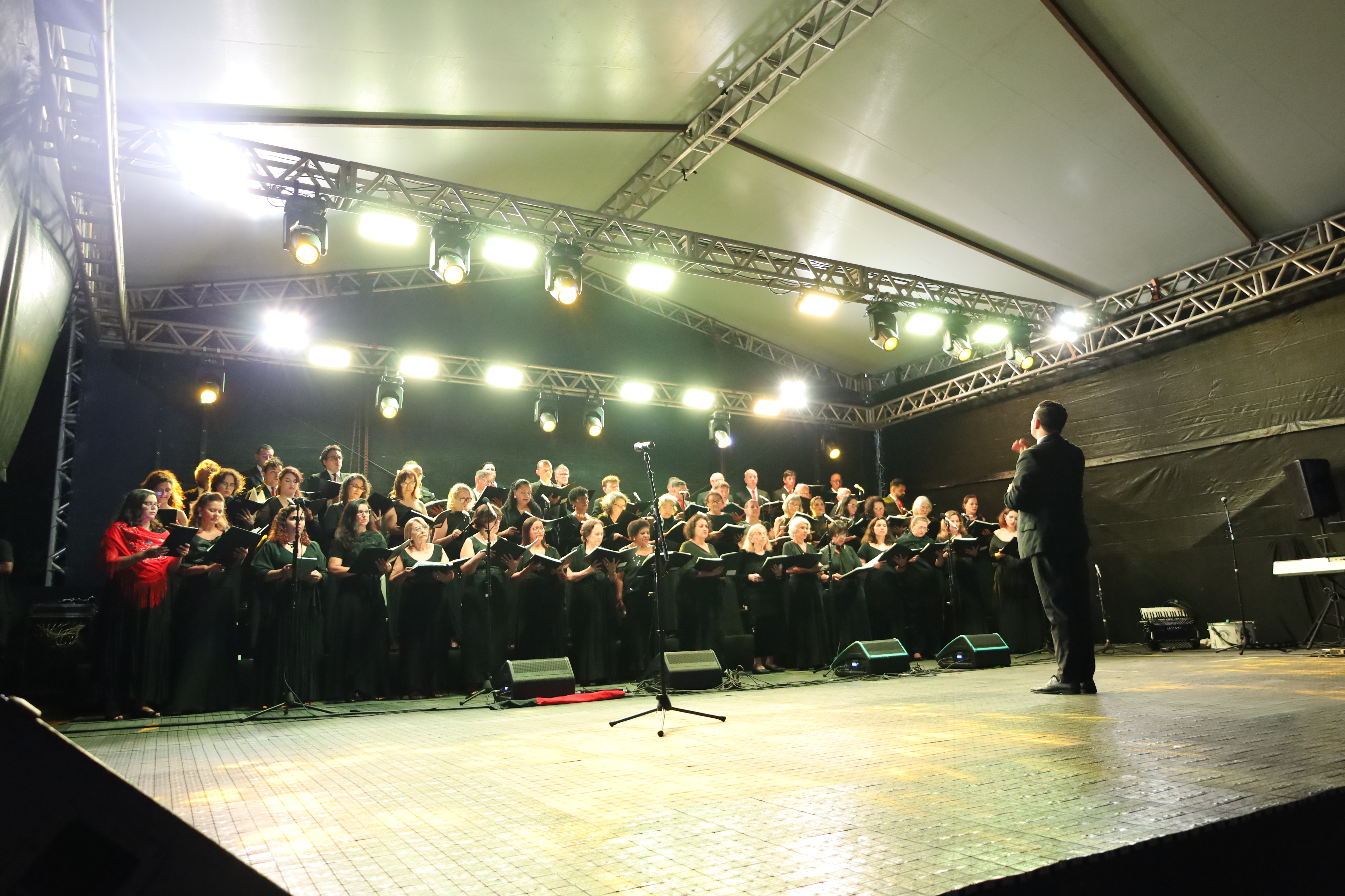 Coro Sinfônico - Canto em Além Mar
