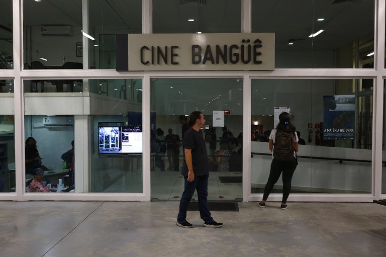 cine bangue.jpg