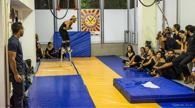 Escola de Circo Djalma Buranhêm