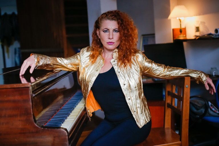 Analía Goldberg, solista