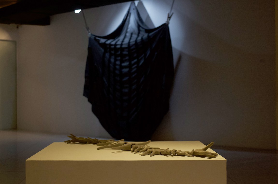 Bate-papo com artistas e curadora encerra exposição ‘Do feixe de luz, do arpão’ na Galeria Archidy Picado