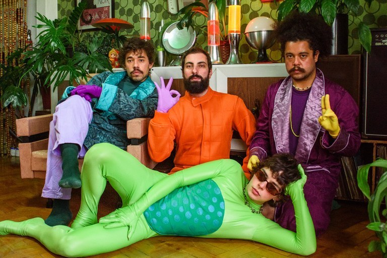 Programa Espaço Cultural toca músicas paraibanas em Inglês